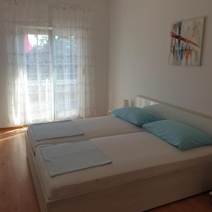 Apartment Sara Crikvenica Exteriör bild